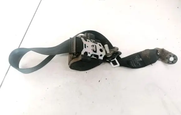 Volkswagen Polo IV 9N3 Rear seatbelt 6Q0857806A