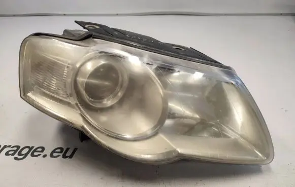Volkswagen PASSAT B6 Headlight/headlamp 13747