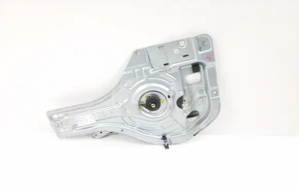 Hyundai Tucson JM Rear window lifting mechanism without motor 834702E010