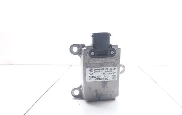 Opel Vectra C ESP acceleration yaw rate sensor 13223930 15113701