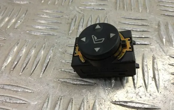 BMW X5 E53 Seat control switch 8360877
