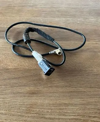 BMW 3 E92 E93 USB socket connector 9237656 84109237656