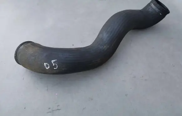 Volvo V70 Intercooler hose/pipe