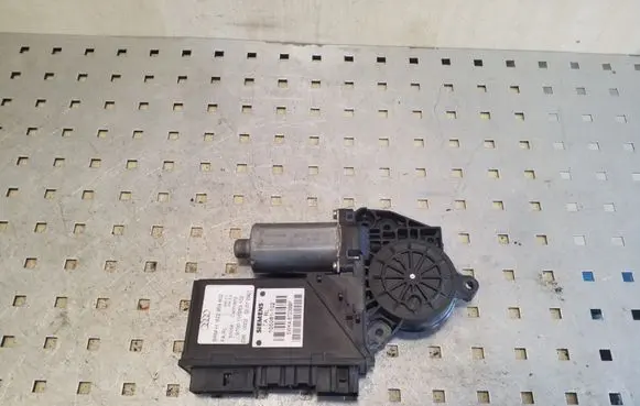 Audi A2 Front door window regulator motor 8Z2959802 0130821765