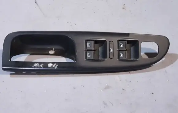 Volkswagen PASSAT B6 Electric window control switch 3C1867171B
