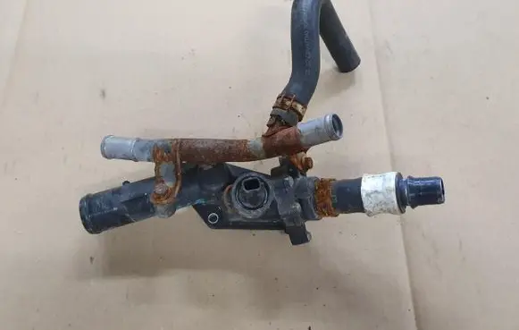 Renault Captur Thermostat housing 