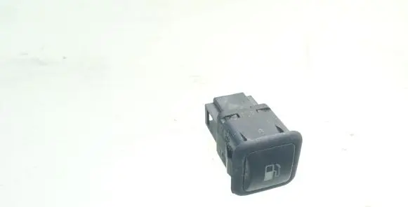 Volkswagen Golf IV Fuel tank opening switch 3B0959833A