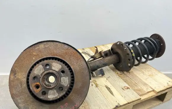 Volvo XC70 Front shock absorber with coil spring 31262150