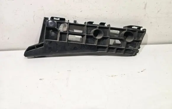 Toyota Prius (XW30) Front bumper mounting bracket 5211647020