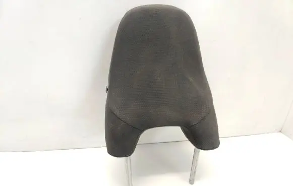 Volvo V60 Front seat headrest 