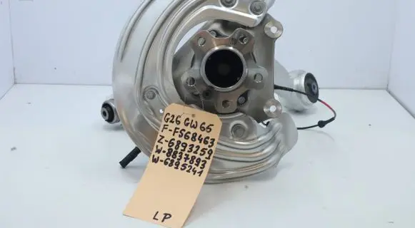 BMW 4 G22 G23 G24 G26 Front wheel hub spindle knuckle 6893259