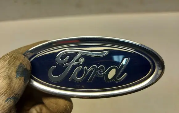 Ford Puma Manufacturer badge logo/emblem 