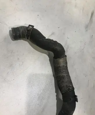Volkswagen PASSAT B6 Engine coolant pipe/hose 3C0121157AA