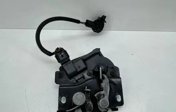 Nissan Leaf II (ZE1) Engine bonnet/hood lock/catch 