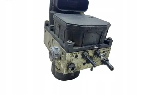 Audi A4 S4 B5 8D ABS Pump 4B0614517G