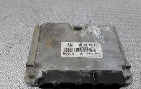 Volkswagen PASSAT B5 Engine control unit/module 038906018P 0281001720