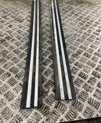 BMW 3 E36 sill trim set (inner) 