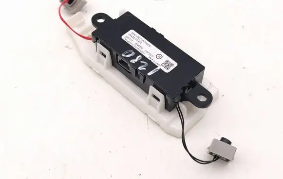 Nissan Leaf II (ZE1) Microphone (bluetooth/phone) 284365SA0A 0046378 220712