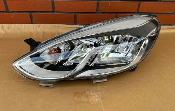 Ford Fiesta Headlight/headlamp