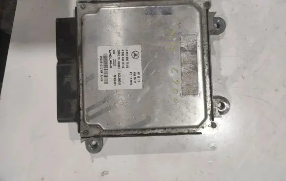 Mercedes-Benz C W204 Engine control unit/module A6519007500 28336101 A0064461540