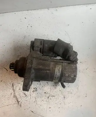 Volkswagen Golf V Starter motor 02Z911023H