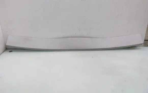 Volkswagen Touran I Trunk/boot lower side trim panel 1T0867625
