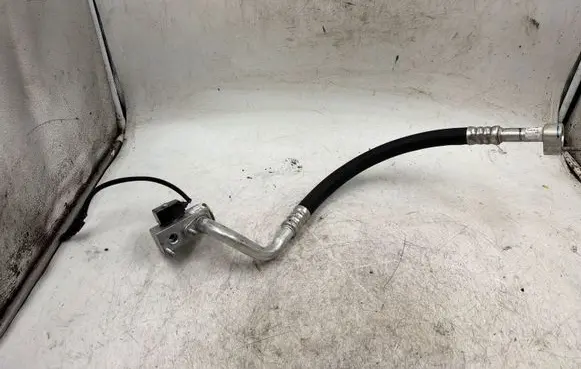 Opel Corsa F Air conditioning (A/C) pipe/hose 564681336