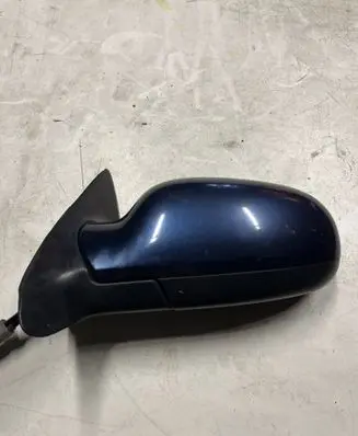 Volvo V70 Front door electric wing mirror E11015463 E11025463