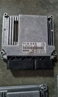 Mercedes-Benz Vito Viano W639 Engine control unit/module A6461530591 0281011790