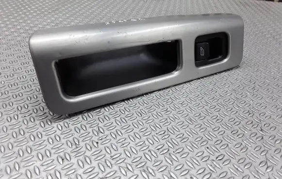 Volvo V50 Electric window control switch 3065844