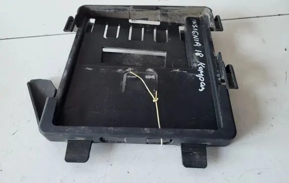 Opel Insignia B Engine control unit holder 84127772