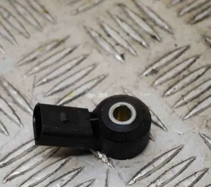 Volkswagen PASSAT B6 Detonation knock sensor 030905377C