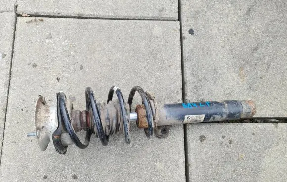 BMW X1 E84 Front shock absorber/damper 6789853 E84V029BX 1054131511