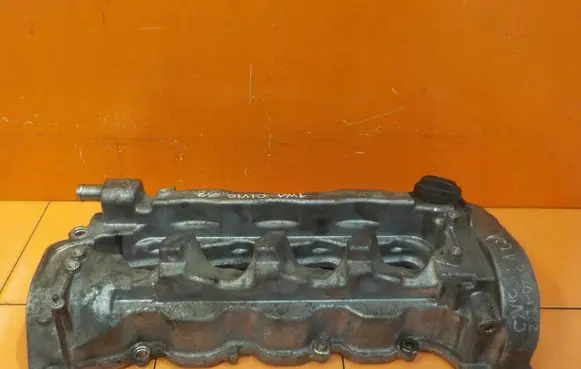 Honda Civic IX Rocker cam cover ZAWOROW 1W1