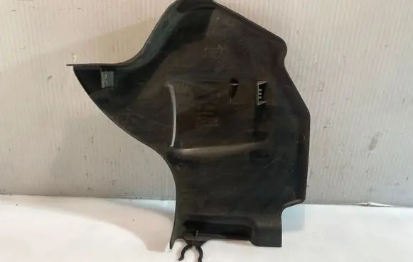 Audi A6 S6 C5 4B Air filter box cover 4B0133849A