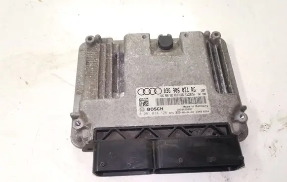 Volkswagen Golf V Engine control unit/module 03G906021RG 0281014125