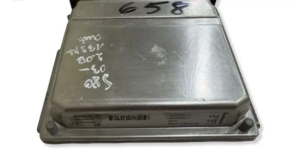 Volvo S80 Engine control unit/module 08675760A 03071 0000009973
