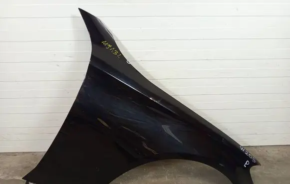 Mercedes-Benz C W205 Fender W205BLOTZAPP