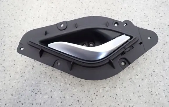 Hyundai ix20 Front door interior handle 