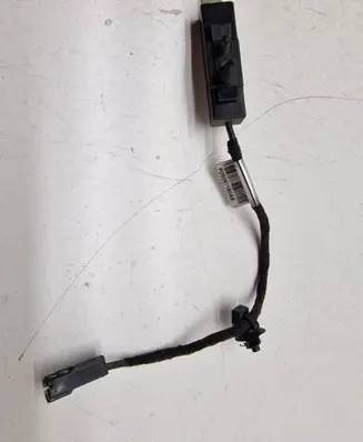 Lancia Thema Aerial antenna amplifier P05091160AA