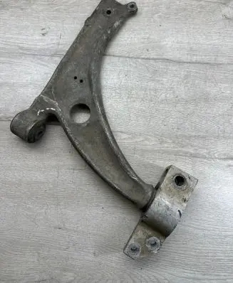 Volkswagen PASSAT B6 Front control arm