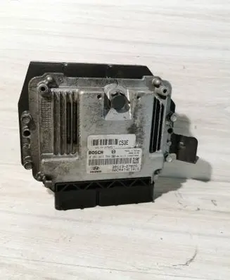 Hyundai Santa Fe Engine control unit/module 3911327825 0281013584 3911627825