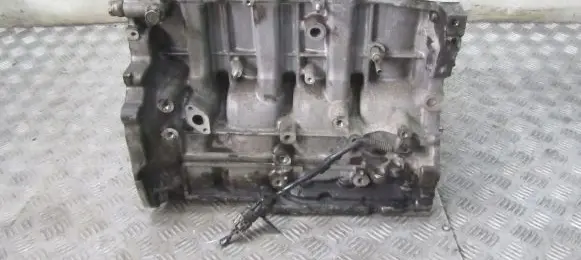 Toyota Avensis T270 Engine block 1ADFTV