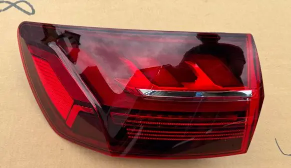 Audi A4 S4 B9 8W Rear/tail lights 8W9945091AA 81830101