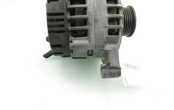 Volkswagen PASSAT B5 Generator/alternator 06B903016D
