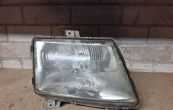Mercedes-Benz Vito Viano W638 Headlight/headlamp 67629800 6388200701
