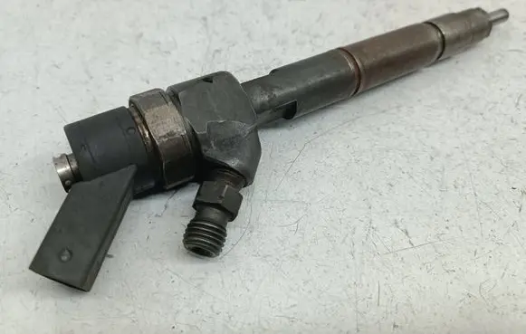 Mercedes-Benz A W168 Fuel injector 0986435005