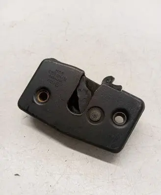 Volkswagen Transporter - Caravelle T4 Sliding door lock 701843604D