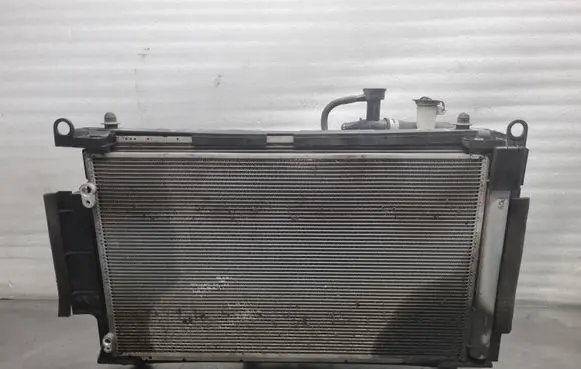 Toyota Yaris Radiator set 8925712020