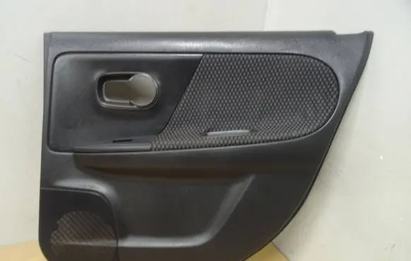 Nissan Note (E11) Rear door card panel trim